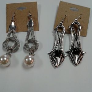 Silver & Pearl  and Black Stone Earring Bund